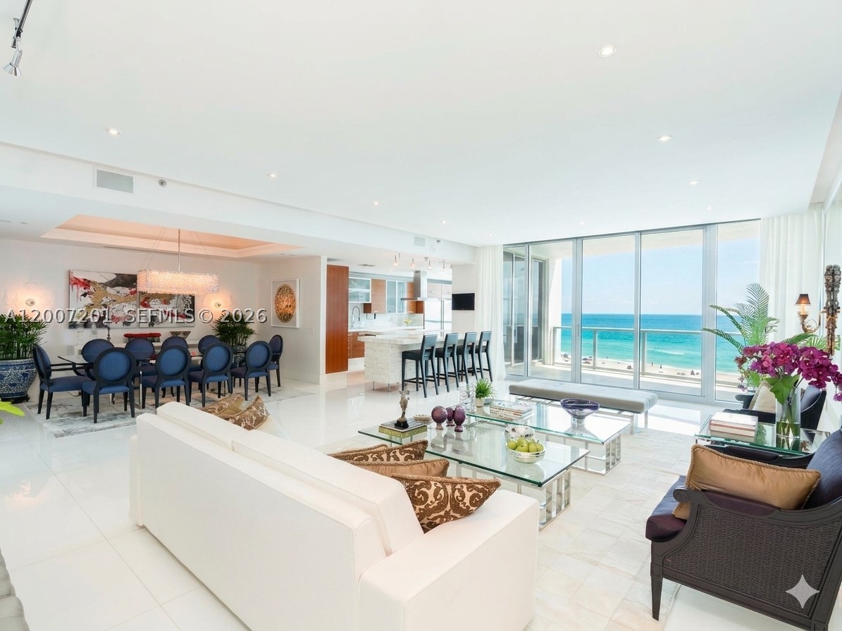 Miami Beach photo 1