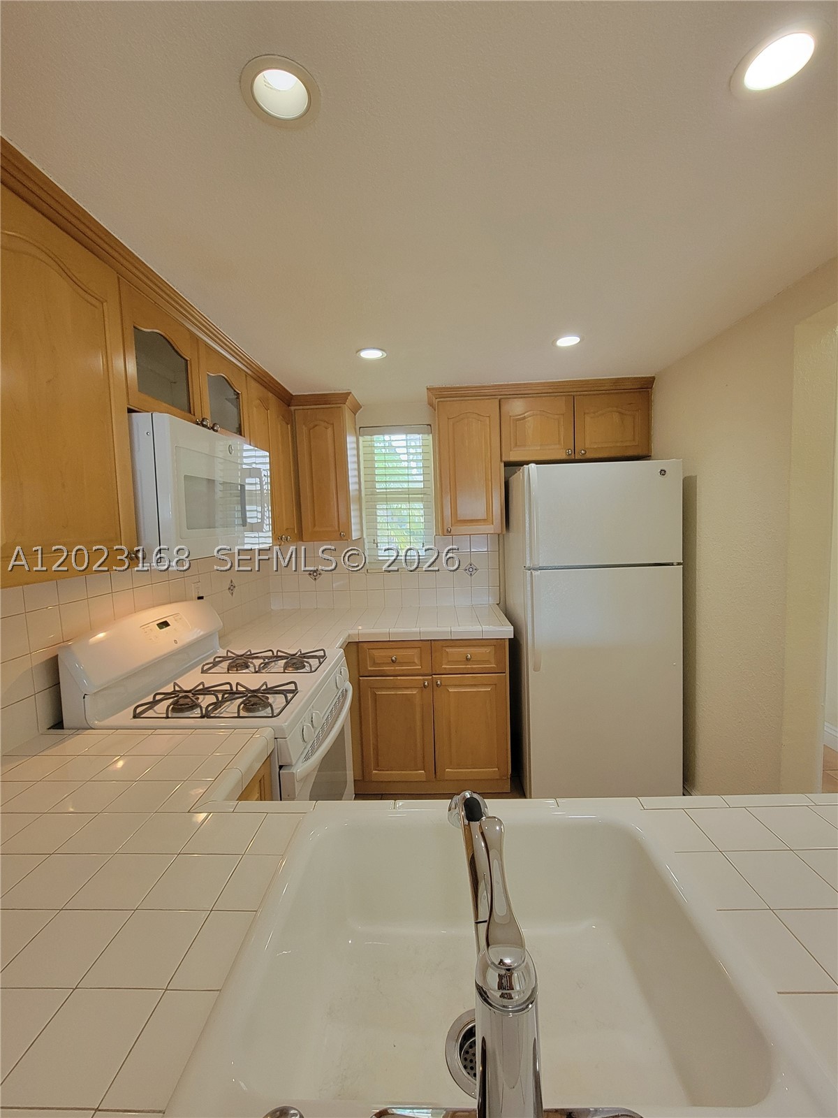 Pinecrest photo 3