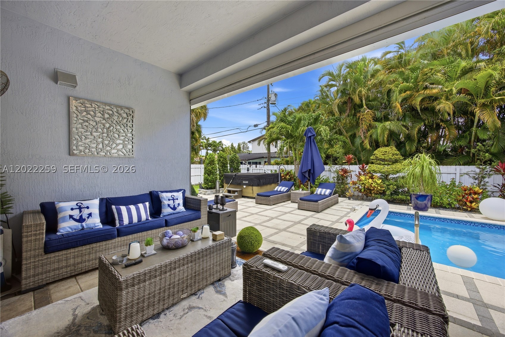 Wilton Manors photo 4