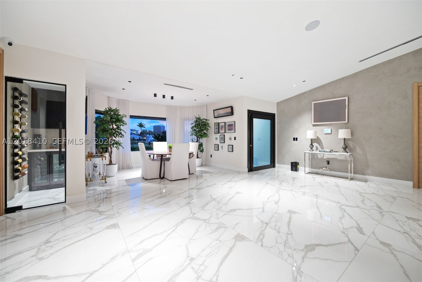 North Miami Beach photo 2