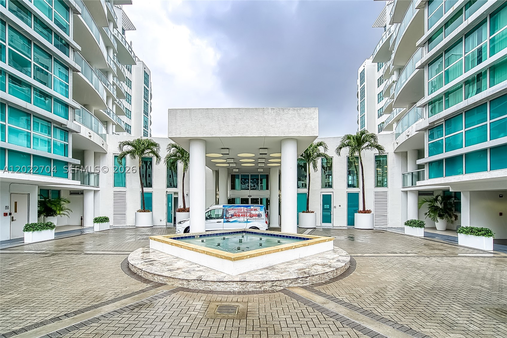 Aventura photo 2