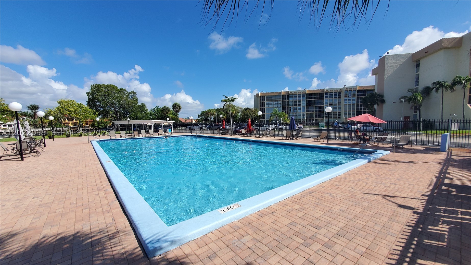 Hallandale Beach photo 2