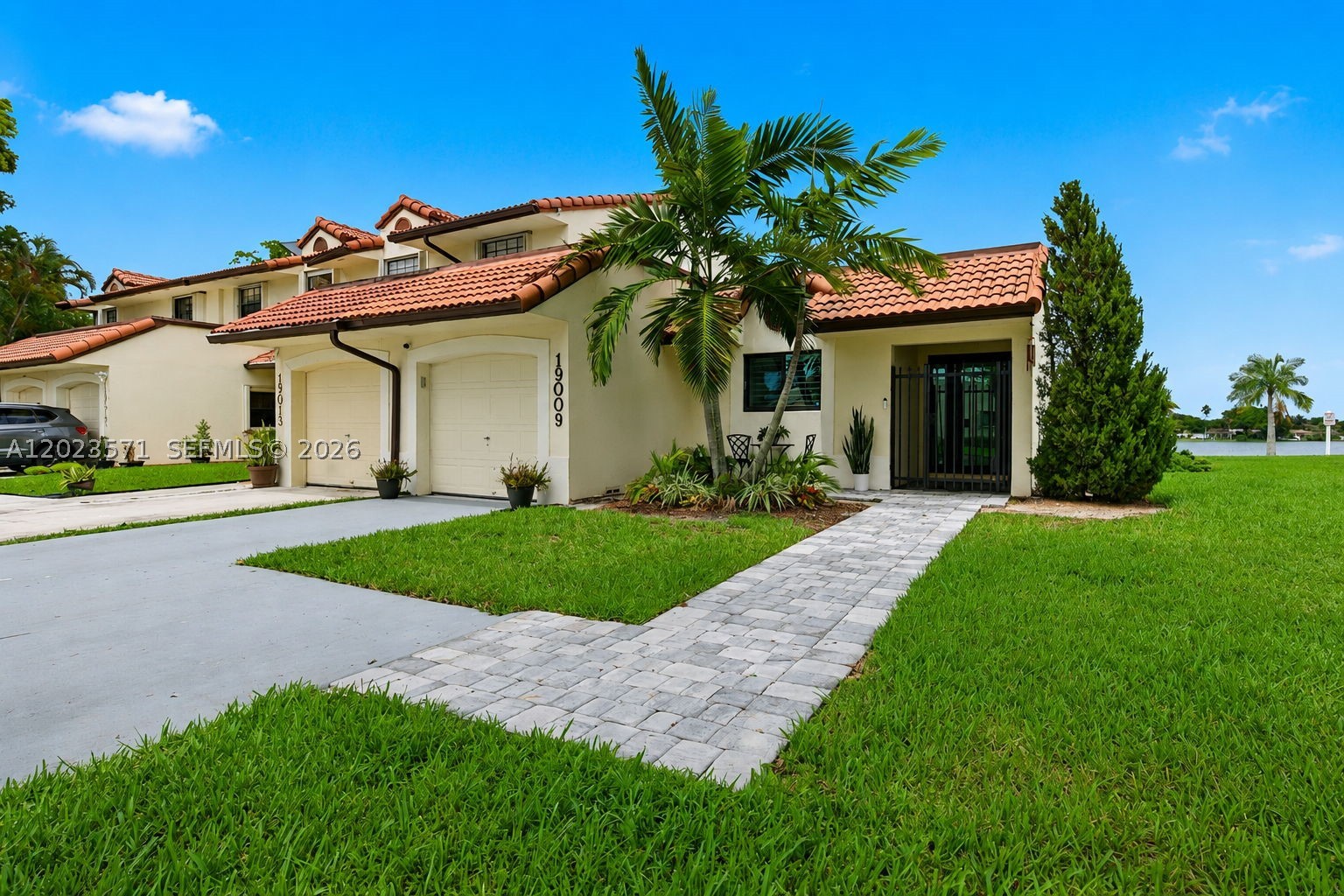 Hialeah photo 5