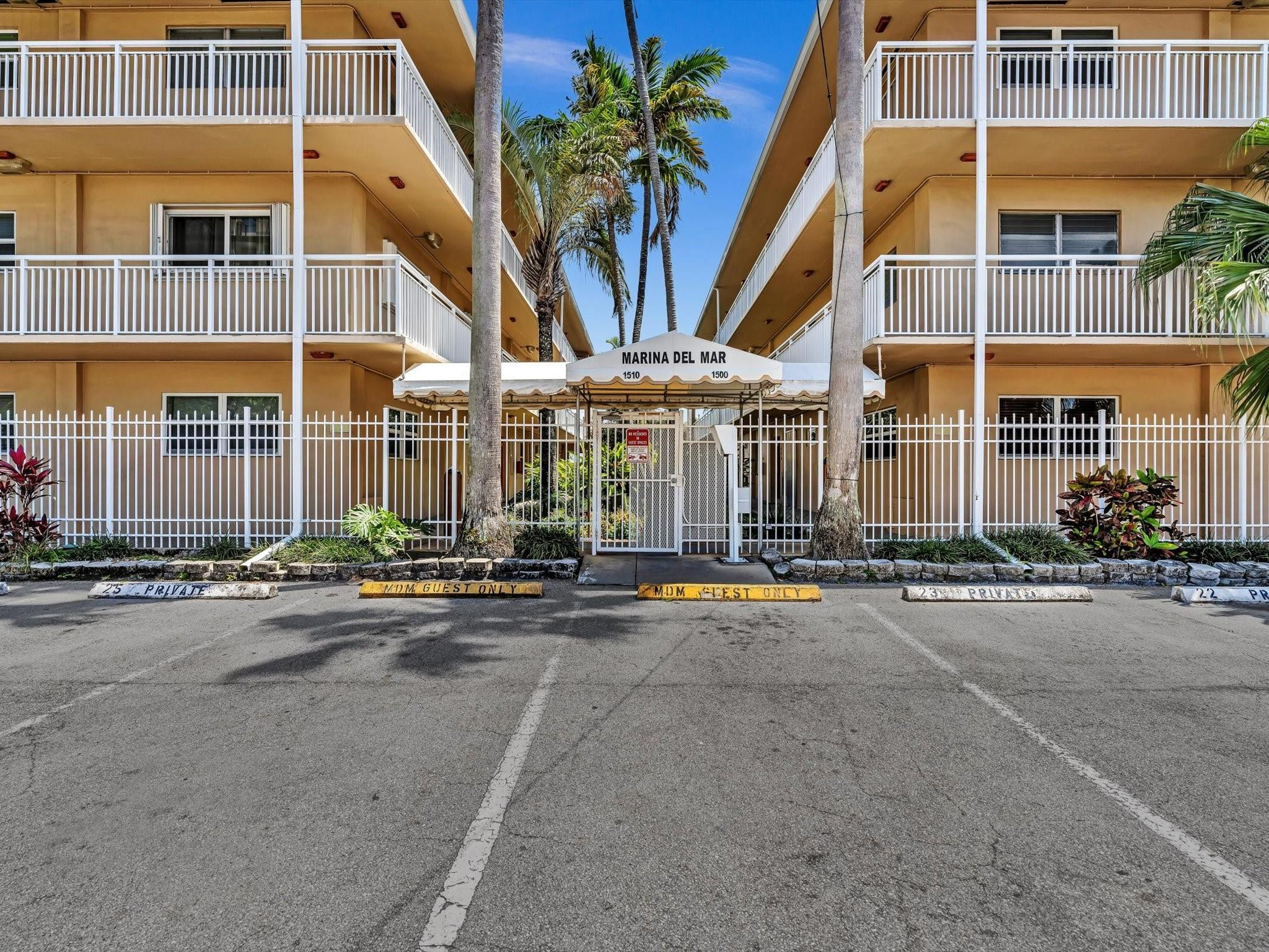 Fort Lauderdale photo 1