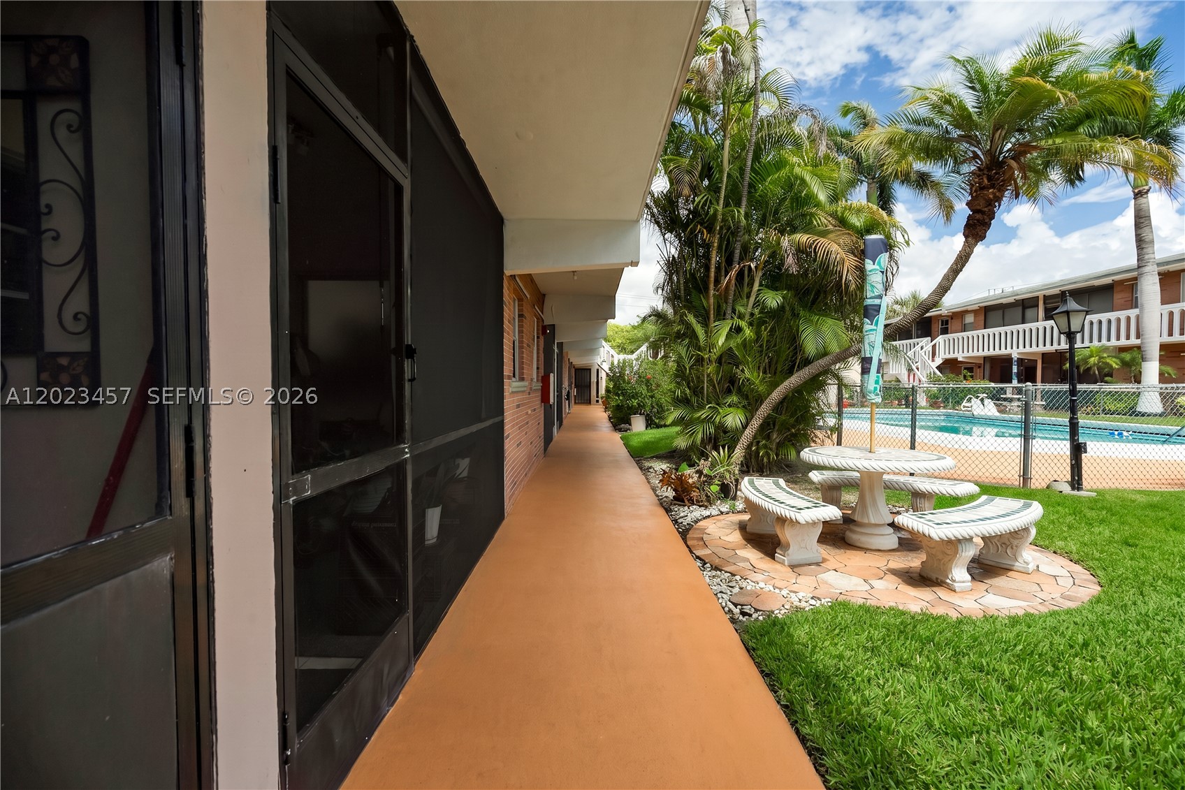 Hallandale Beach photo 3