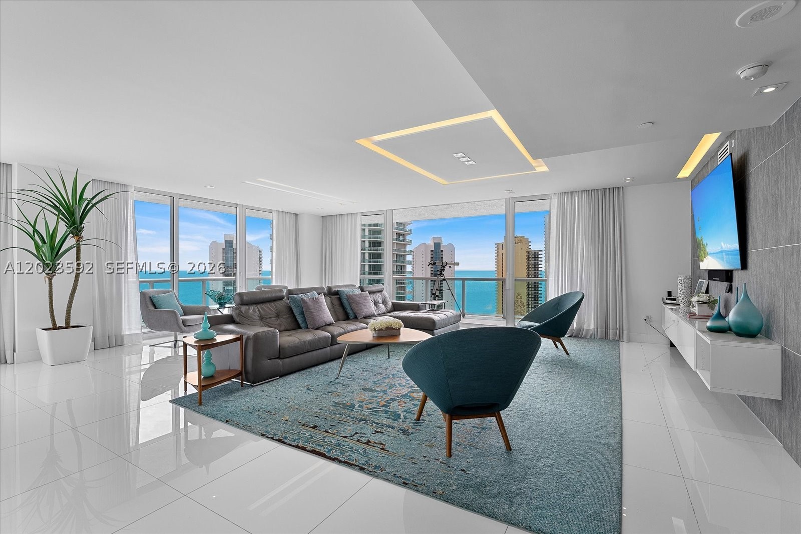 Sunny Isles Beach photo 2