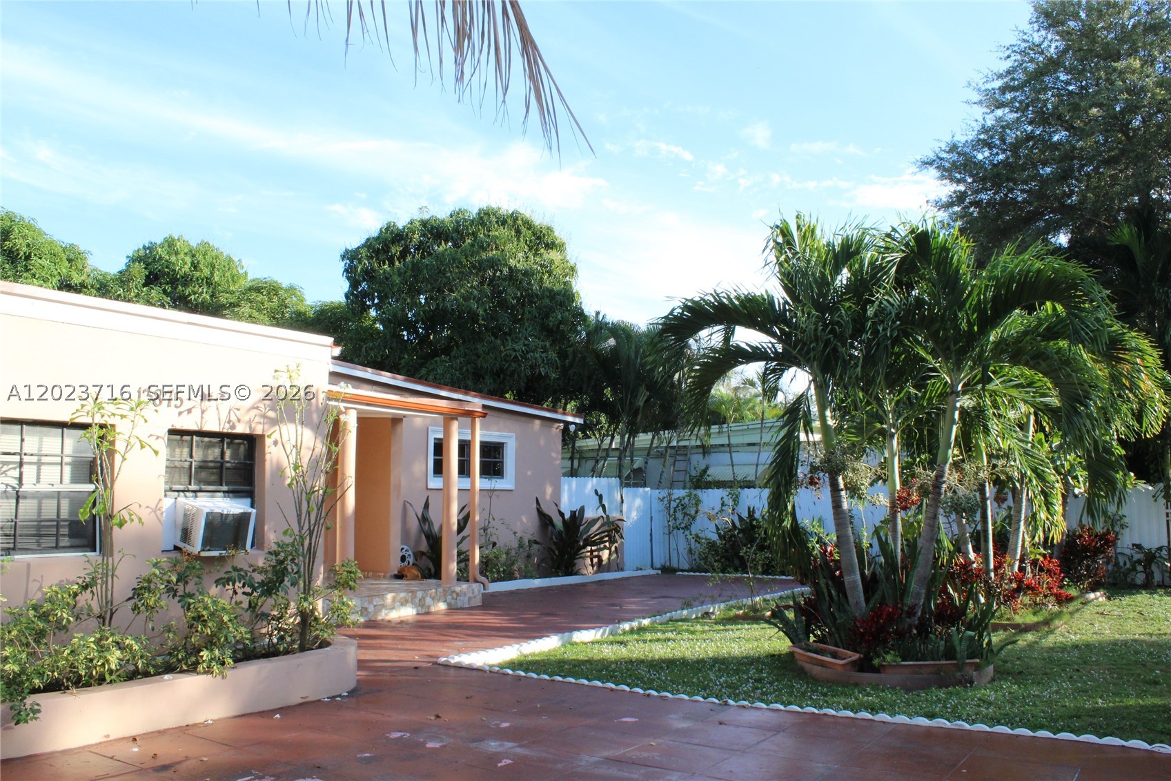North Miami photo 1