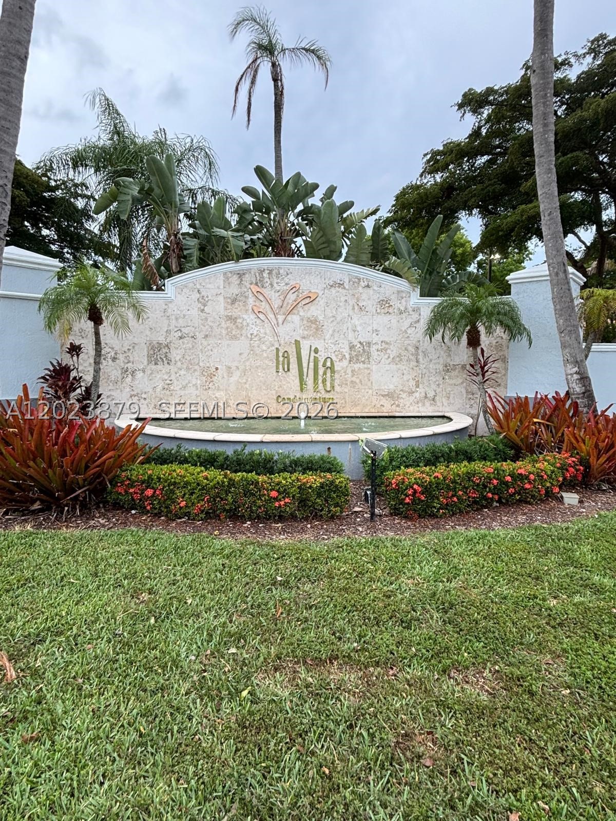 Pembroke Pines photo 1