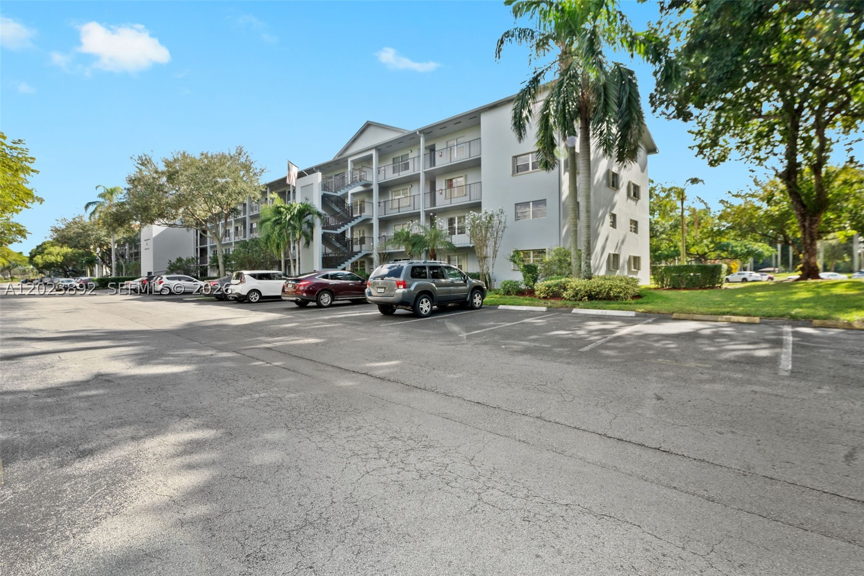 Pembroke Pines photo 1