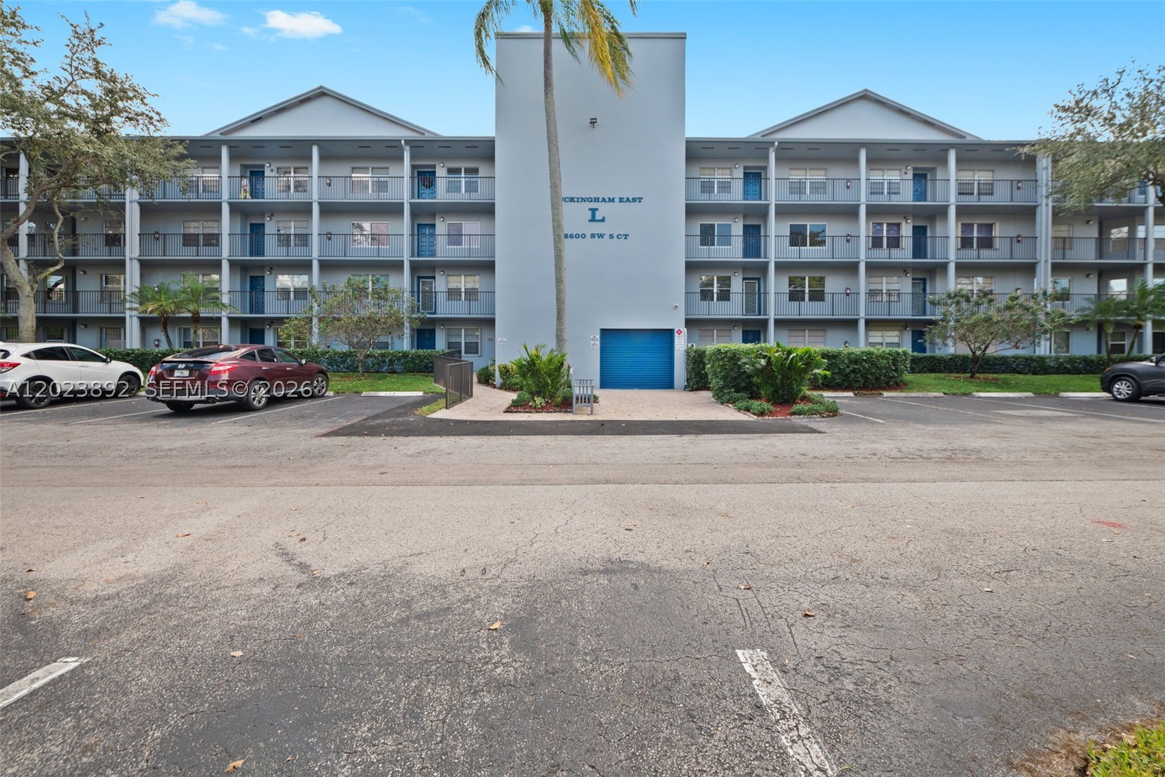 Pembroke Pines photo 3