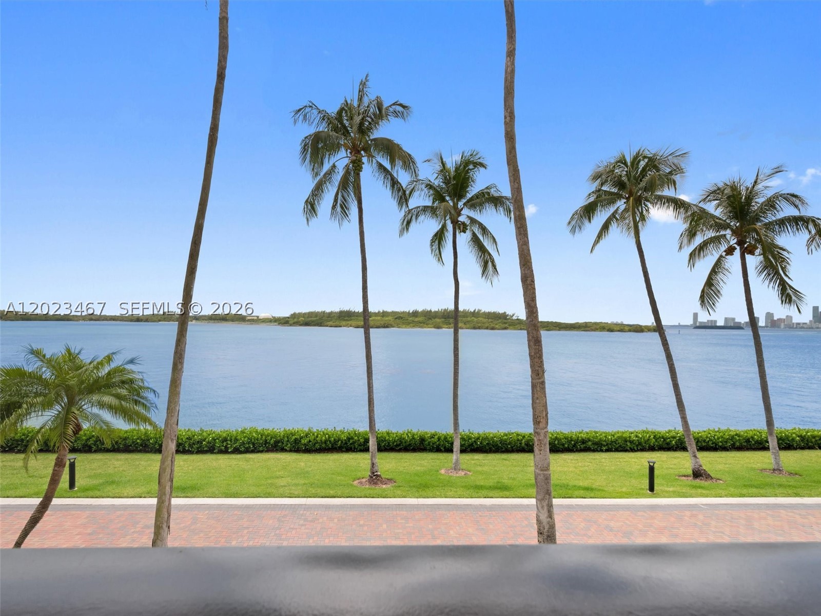 Miami Beach photo 2
