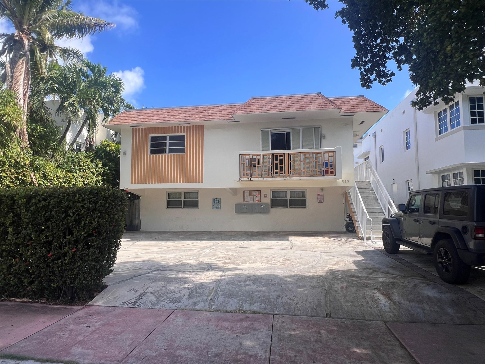 Miami Beach photo 1