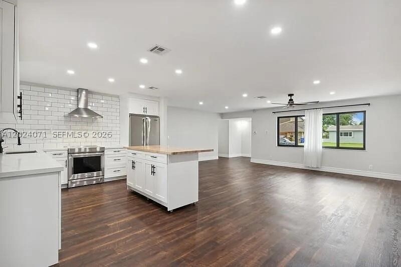 Pembroke Pines photo 4