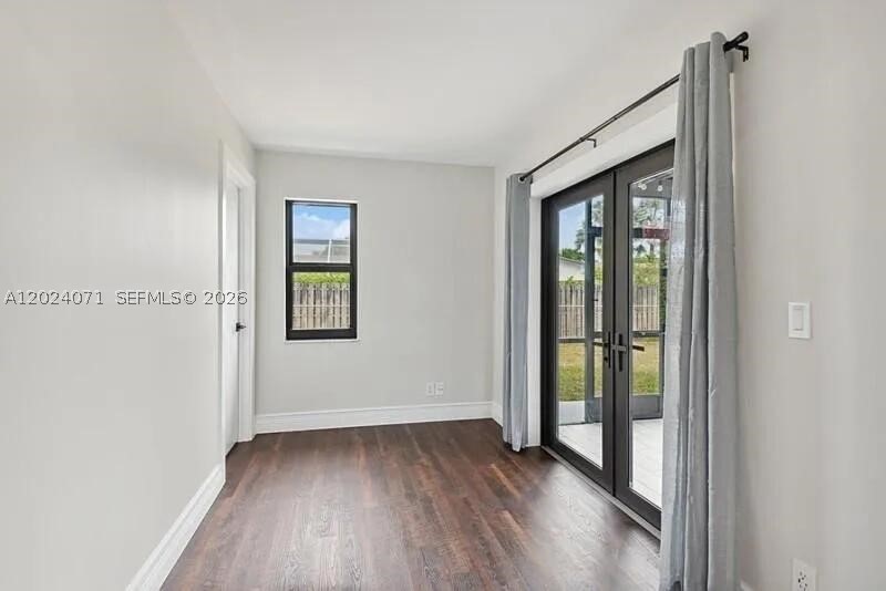 Pembroke Pines photo 5
