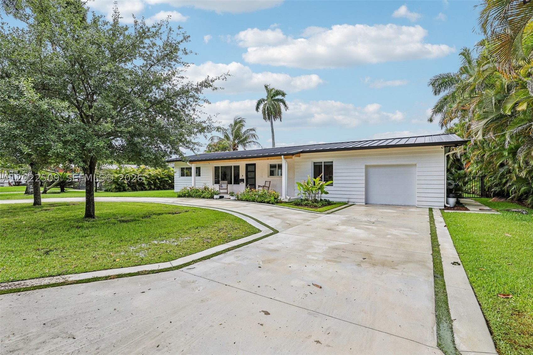 South Miami photo 2
