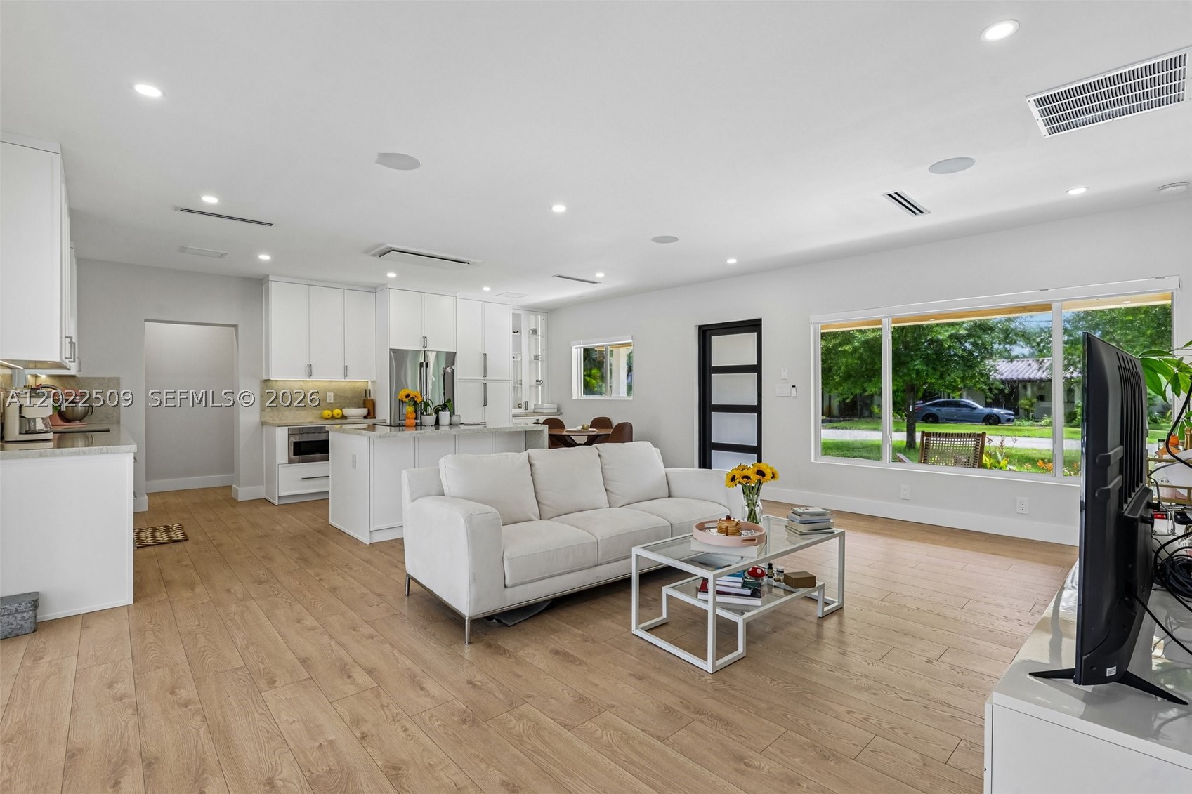 South Miami photo 4