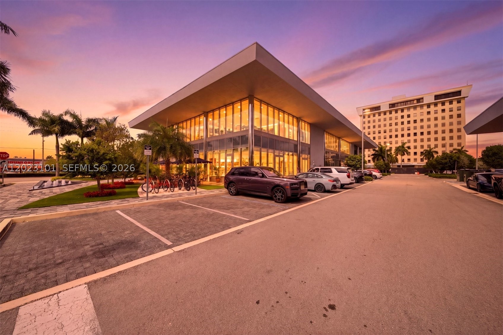 Hallandale Beach photo 4