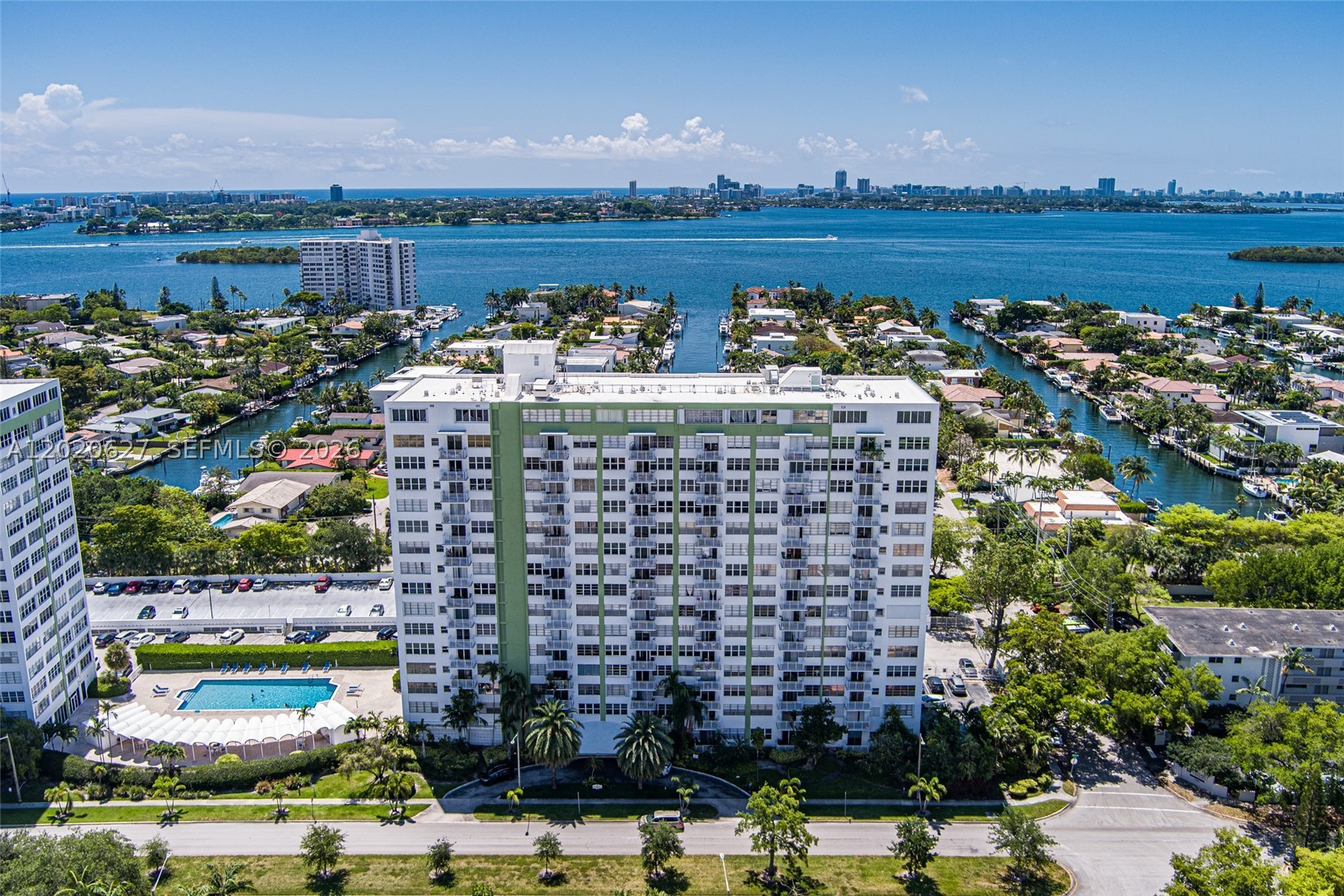 North Miami photo 1