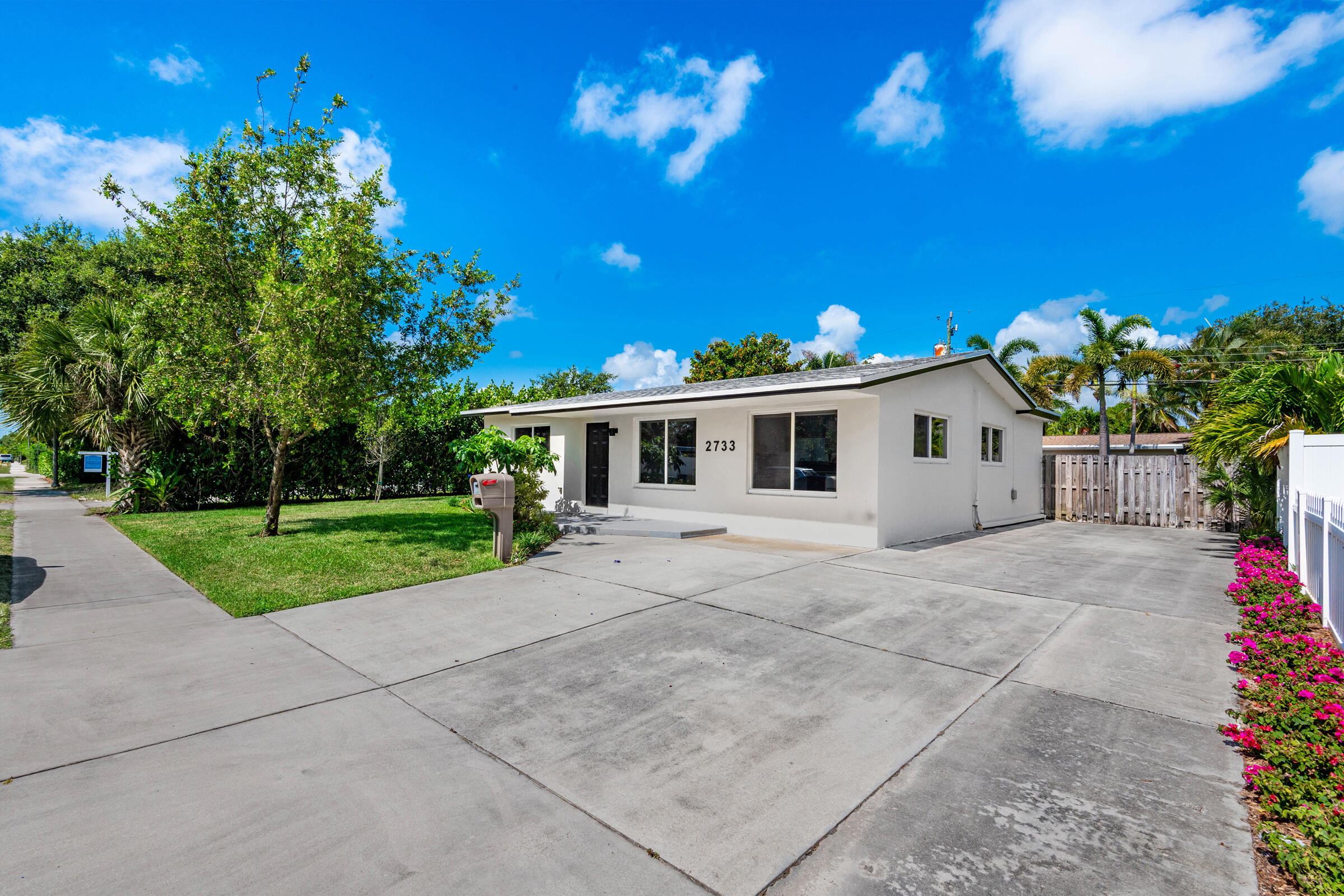 Wilton Manors photo 3