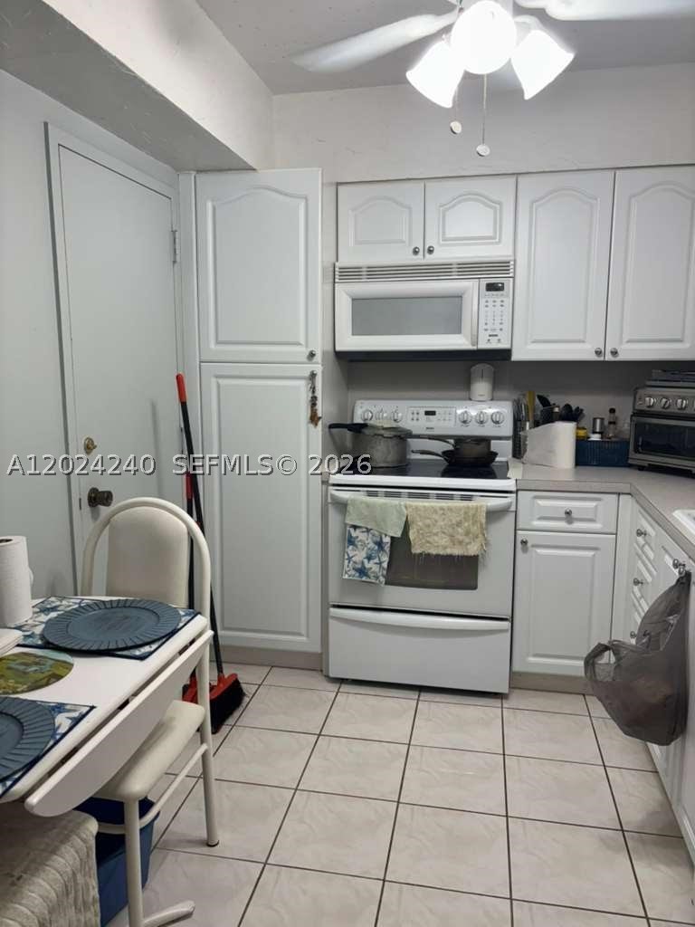Hallandale Beach photo 4
