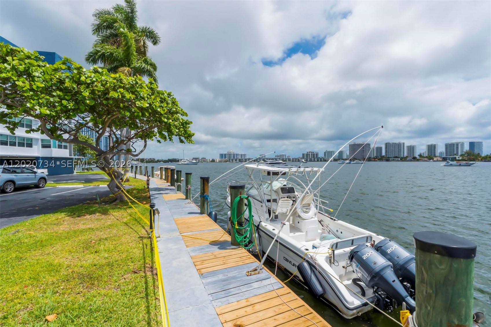 North Miami Beach photo 2