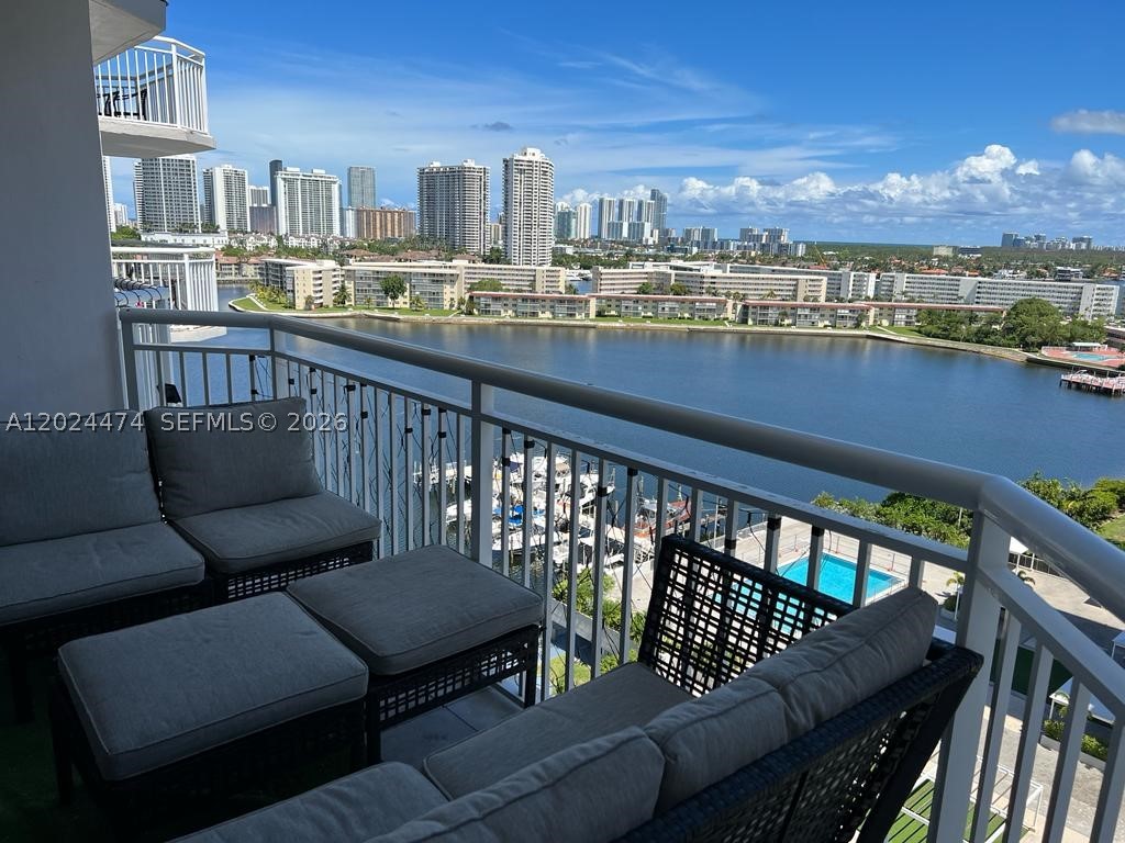 Aventura photo 3