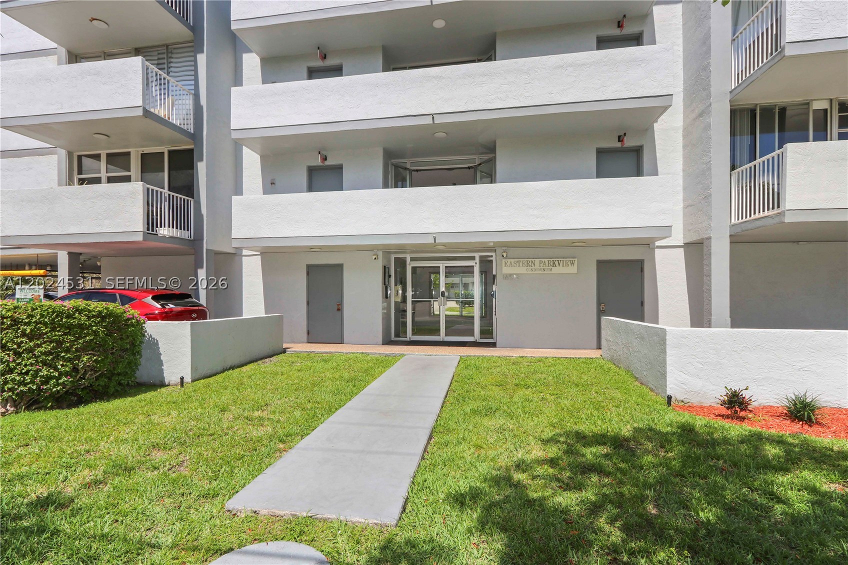 North Miami Beach photo 1
