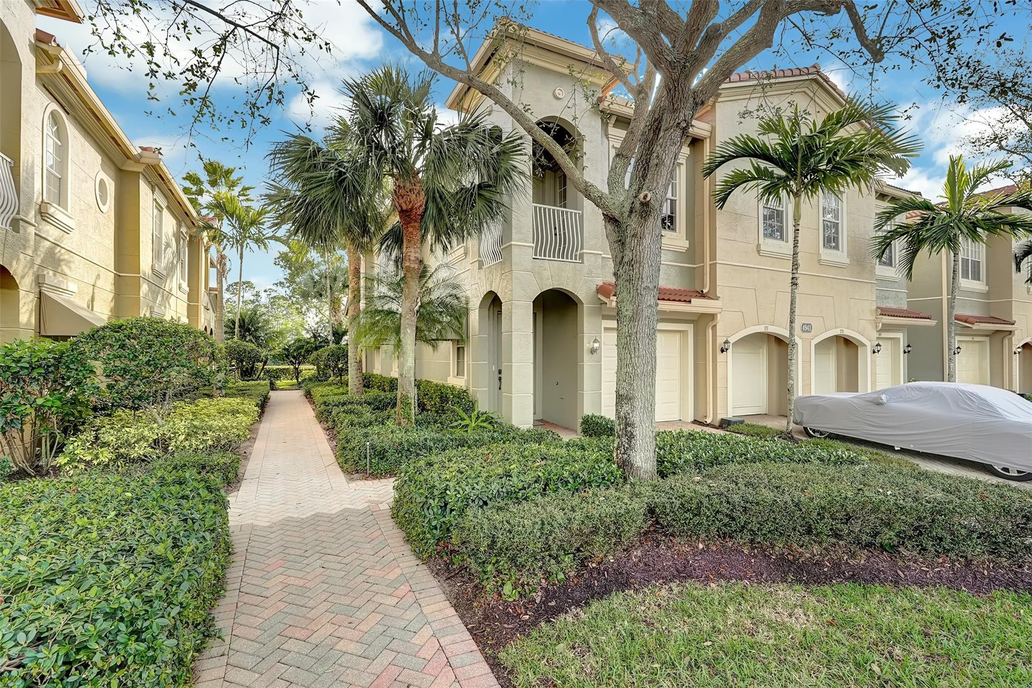 Palm Beach Gardens photo 1
