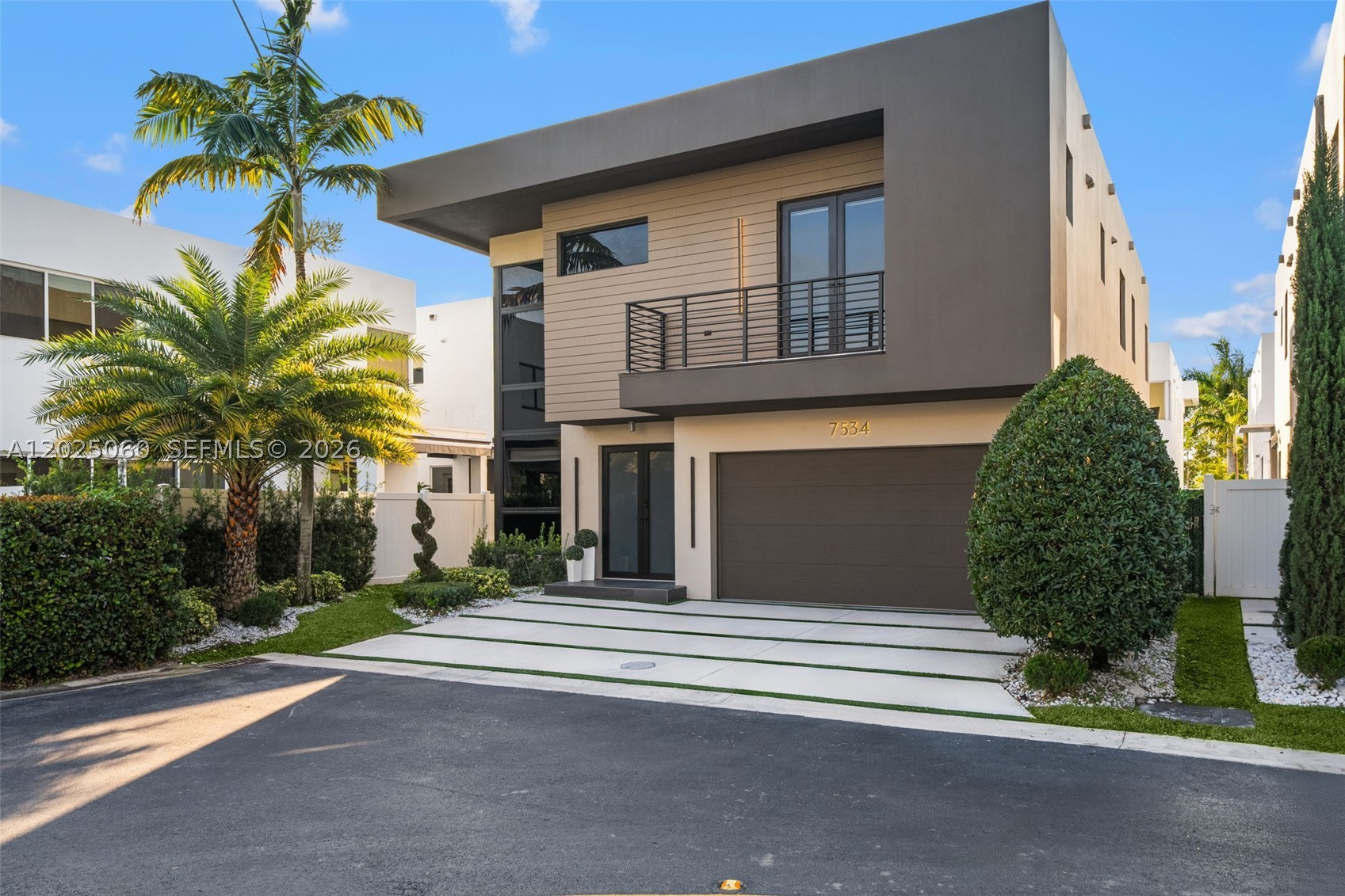 Doral photo 1