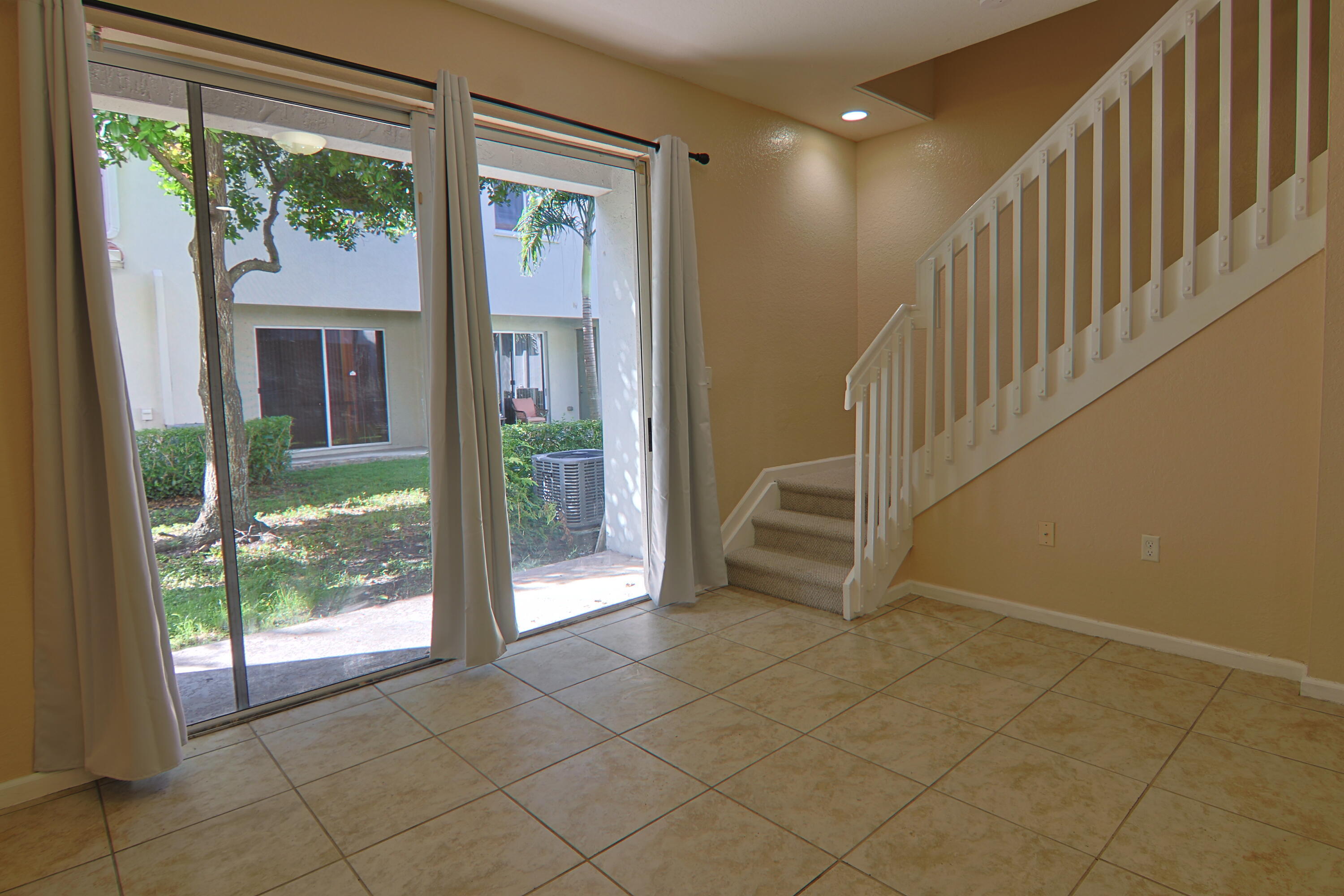 Miami Gardens photo 5