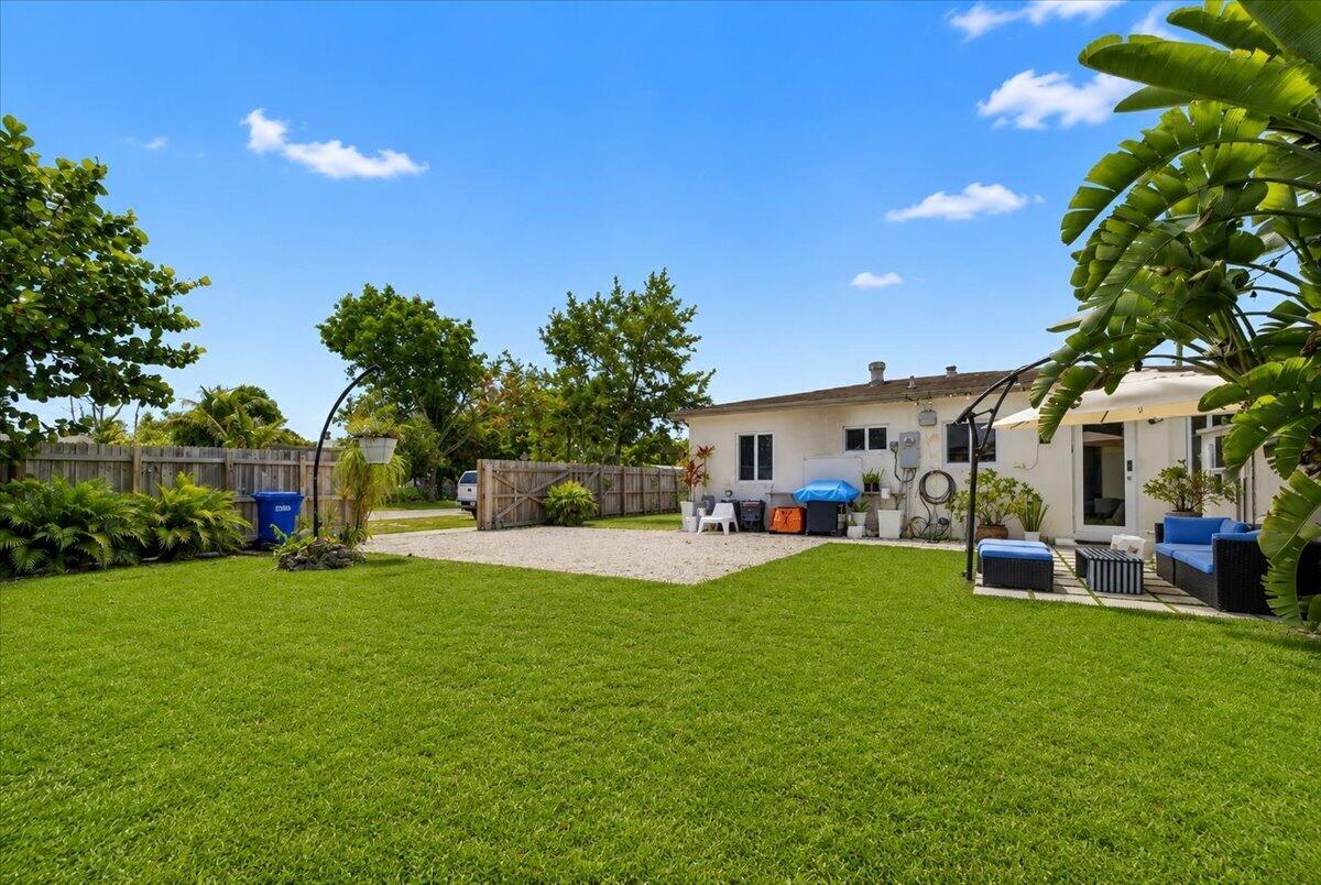North Miami Beach photo 3
