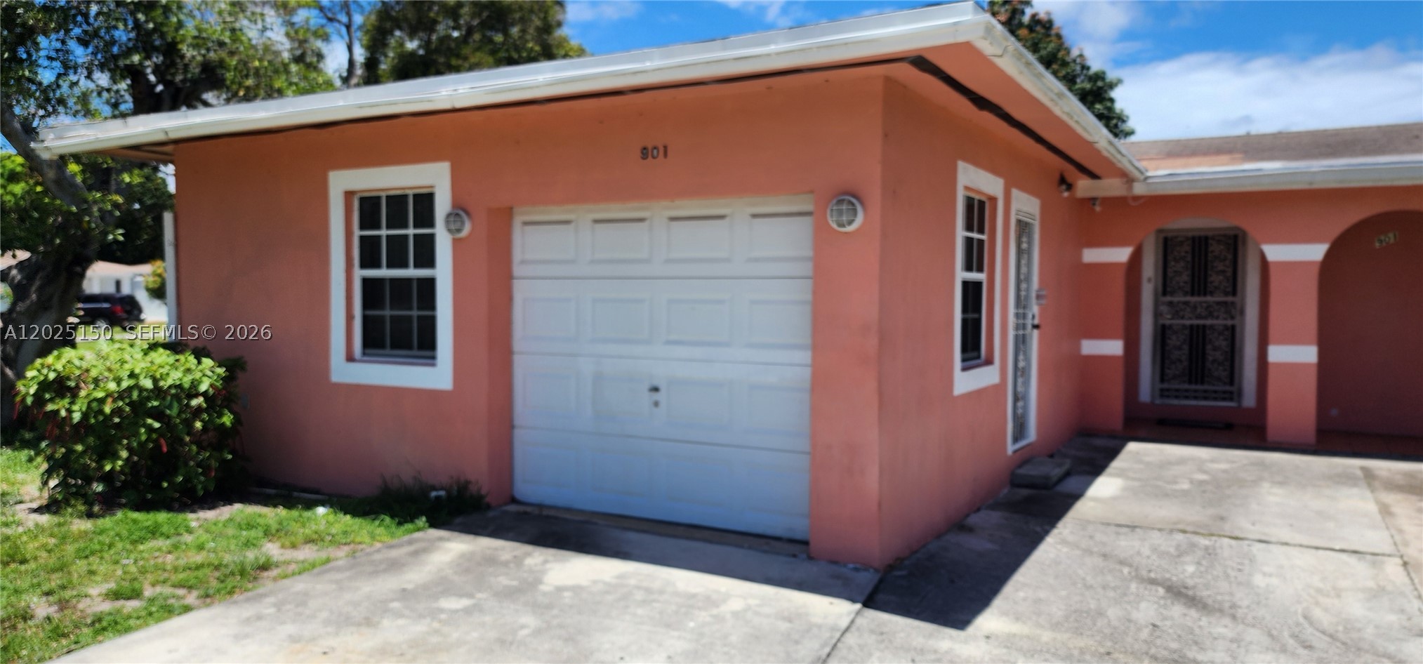 North Miami Beach photo 2