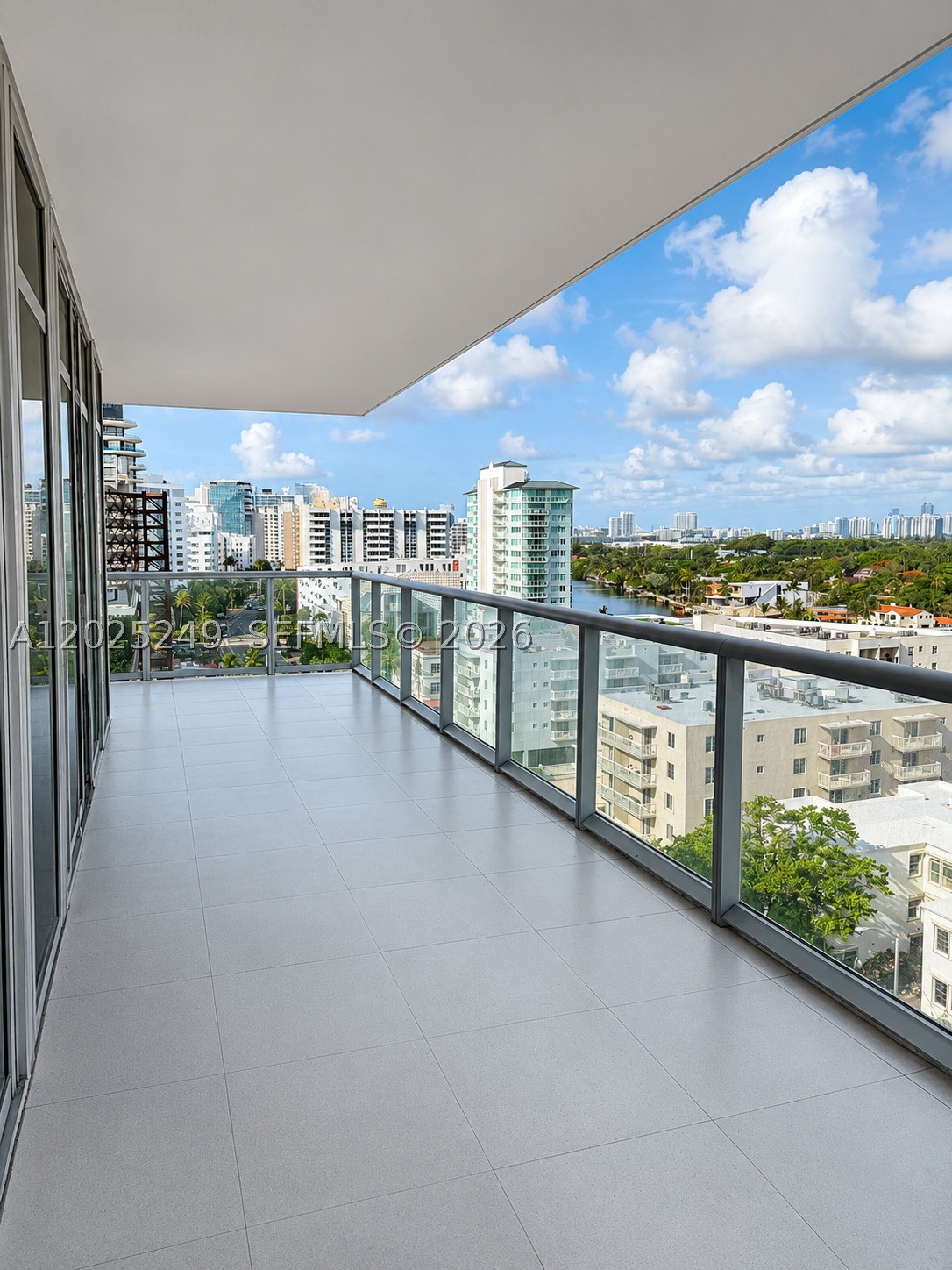 Miami Beach photo 2