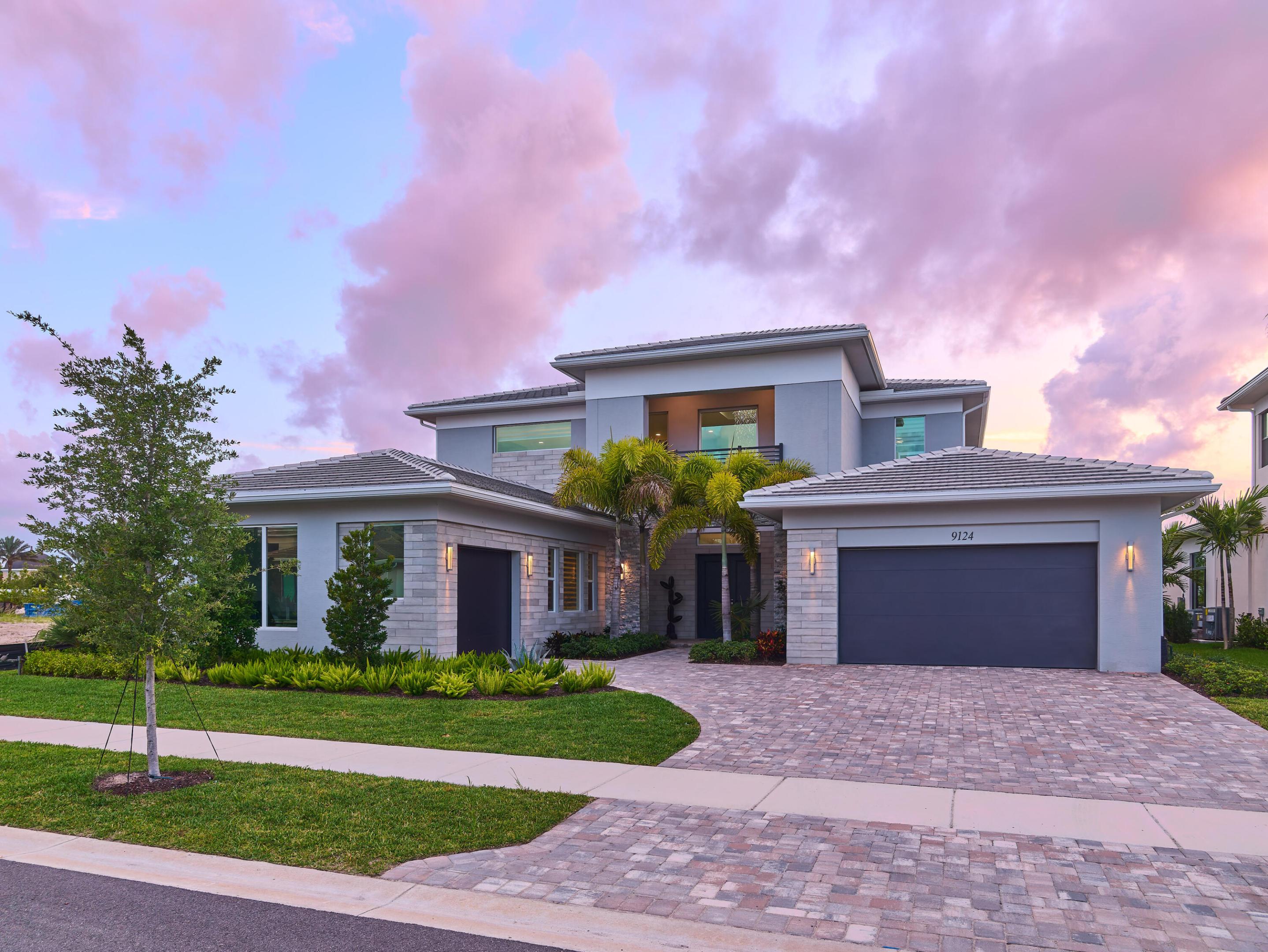 Palm Beach Gardens photo 1
