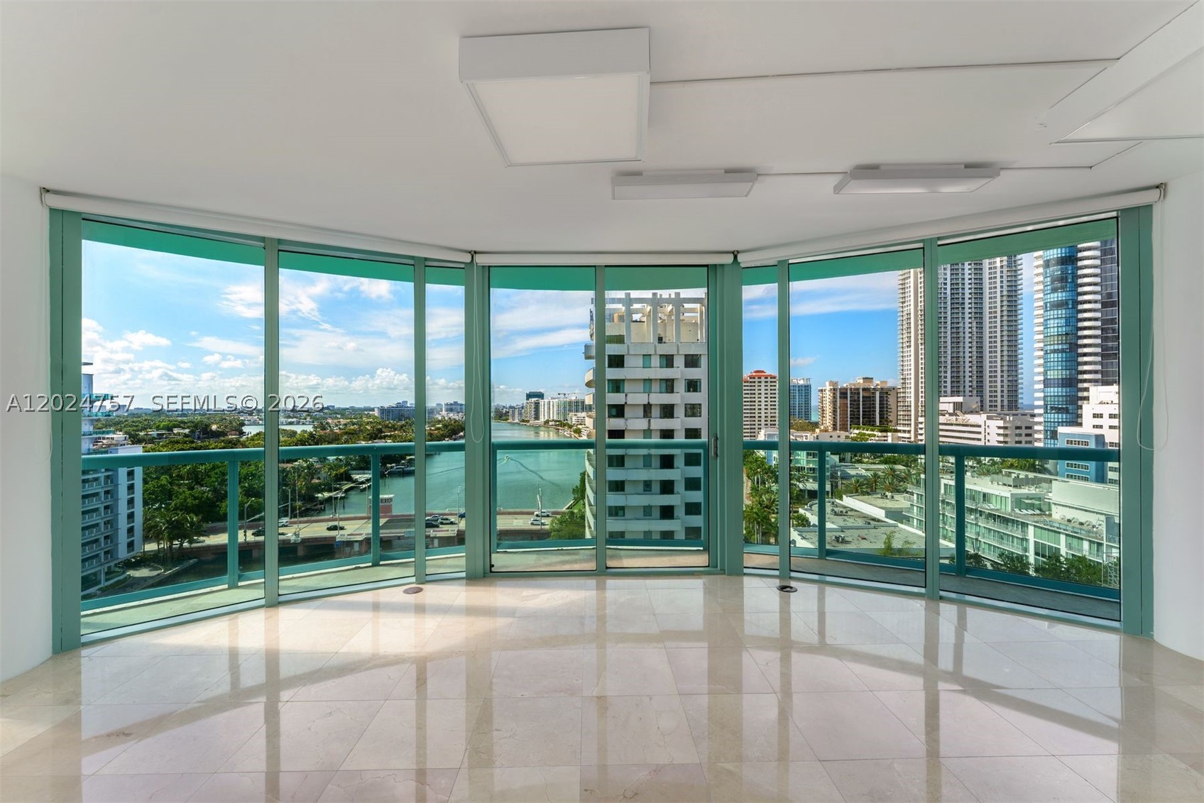 Miami Beach photo 2
