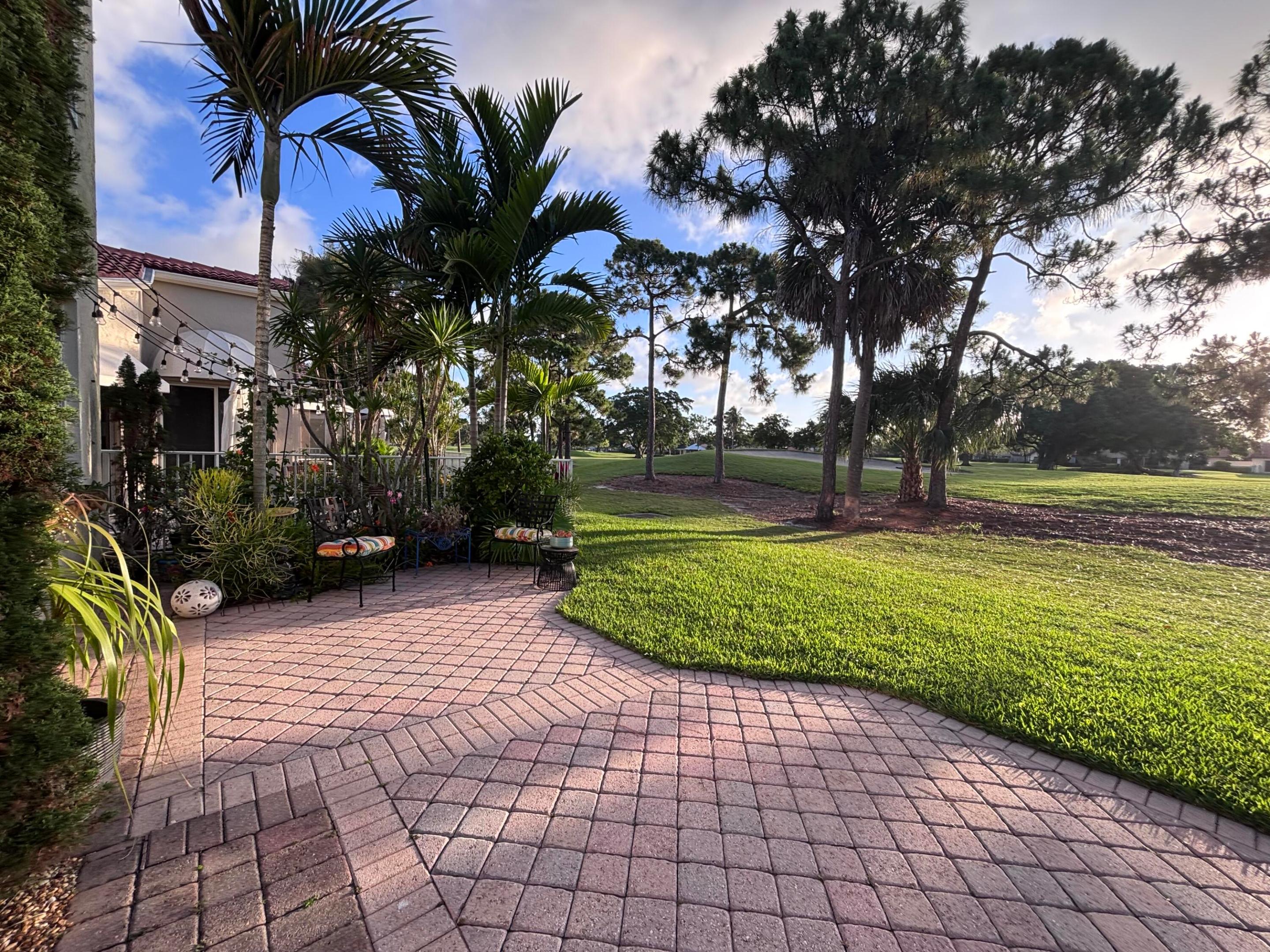 Palm Beach Gardens photo 3