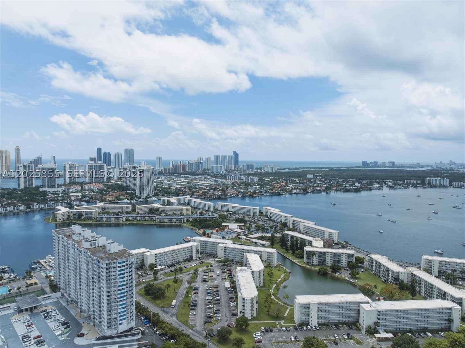 Aventura photo 1
