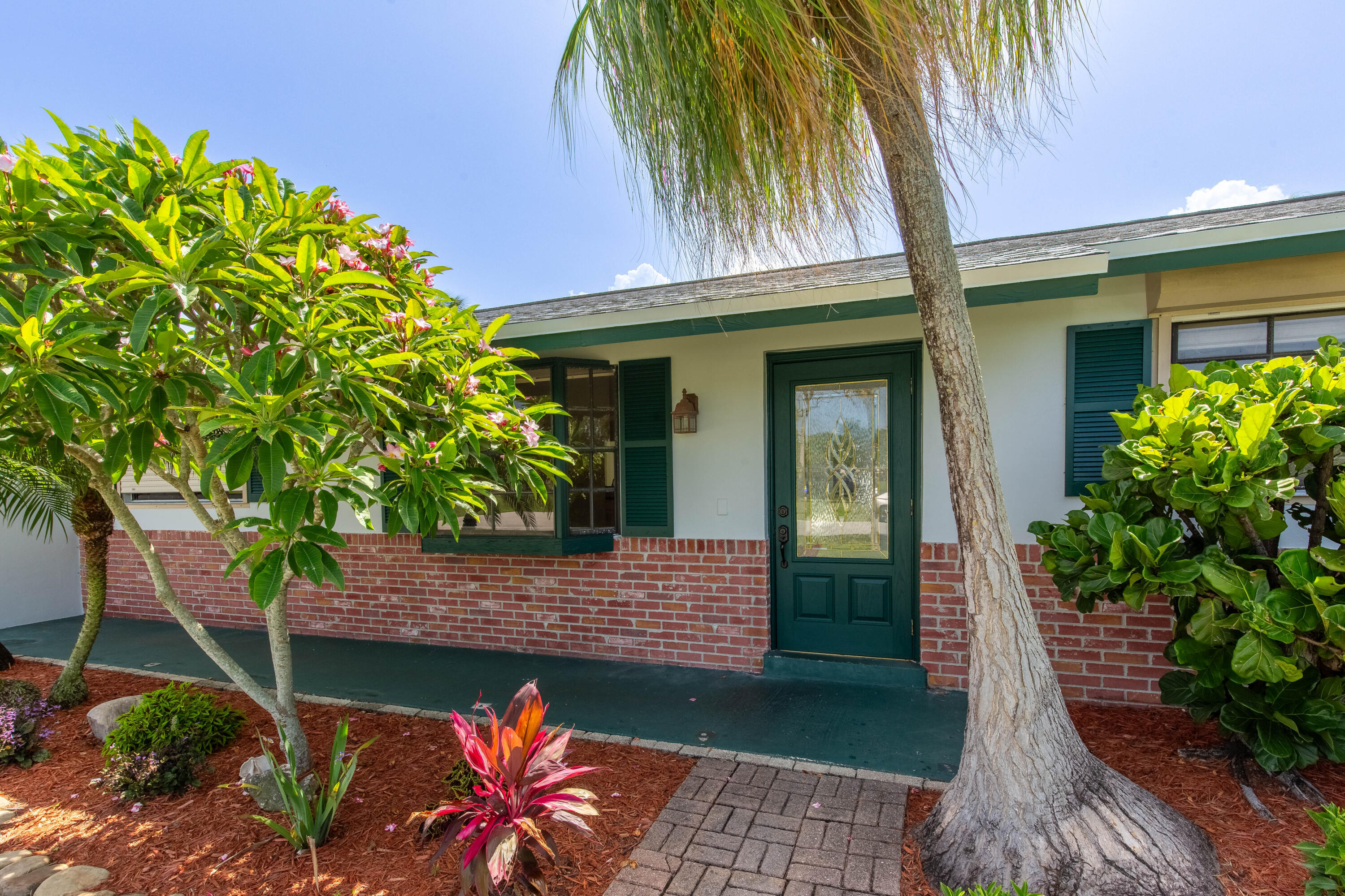 Palm Beach Gardens photo 2