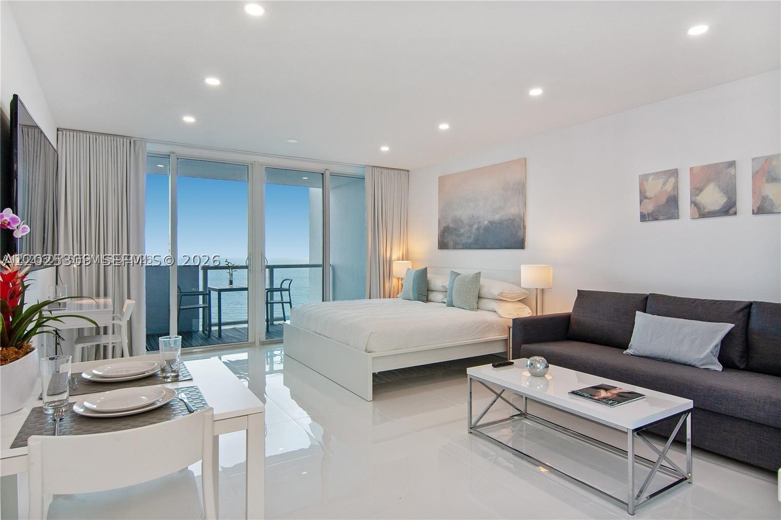 Miami Beach photo 1