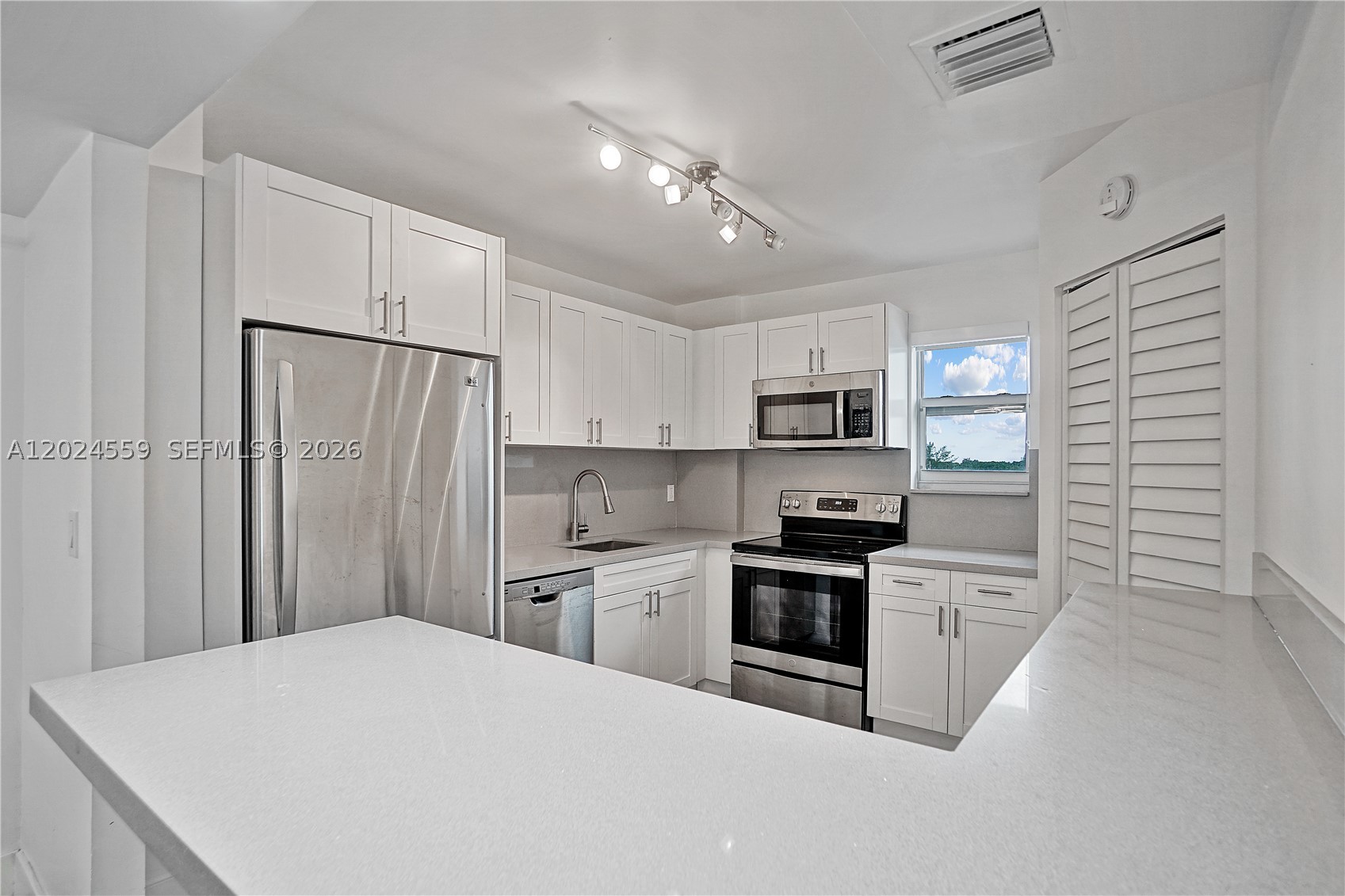 Surfside photo 2