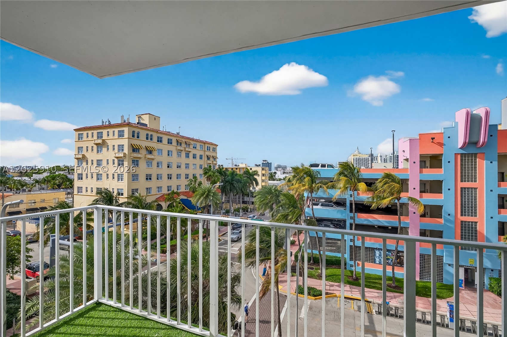 Miami Beach photo 1