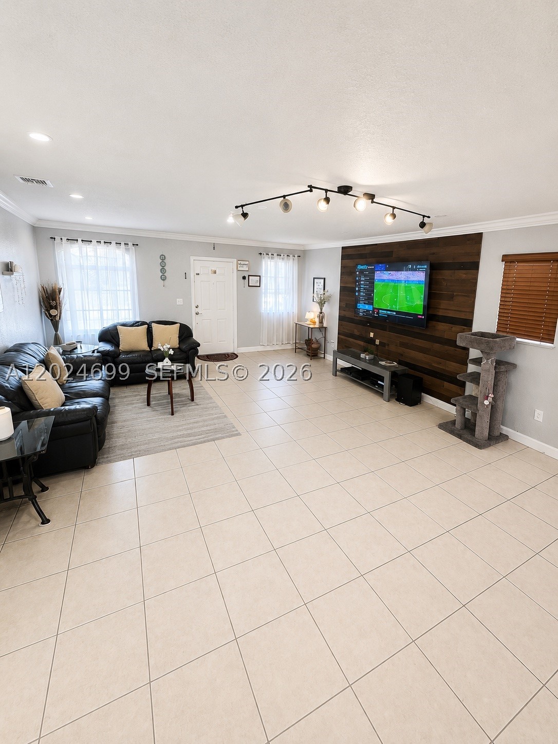 Hialeah photo 3
