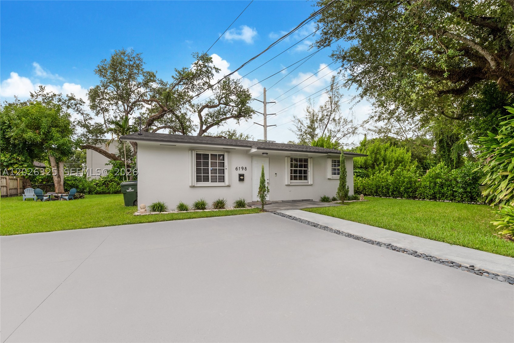 South Miami photo 2
