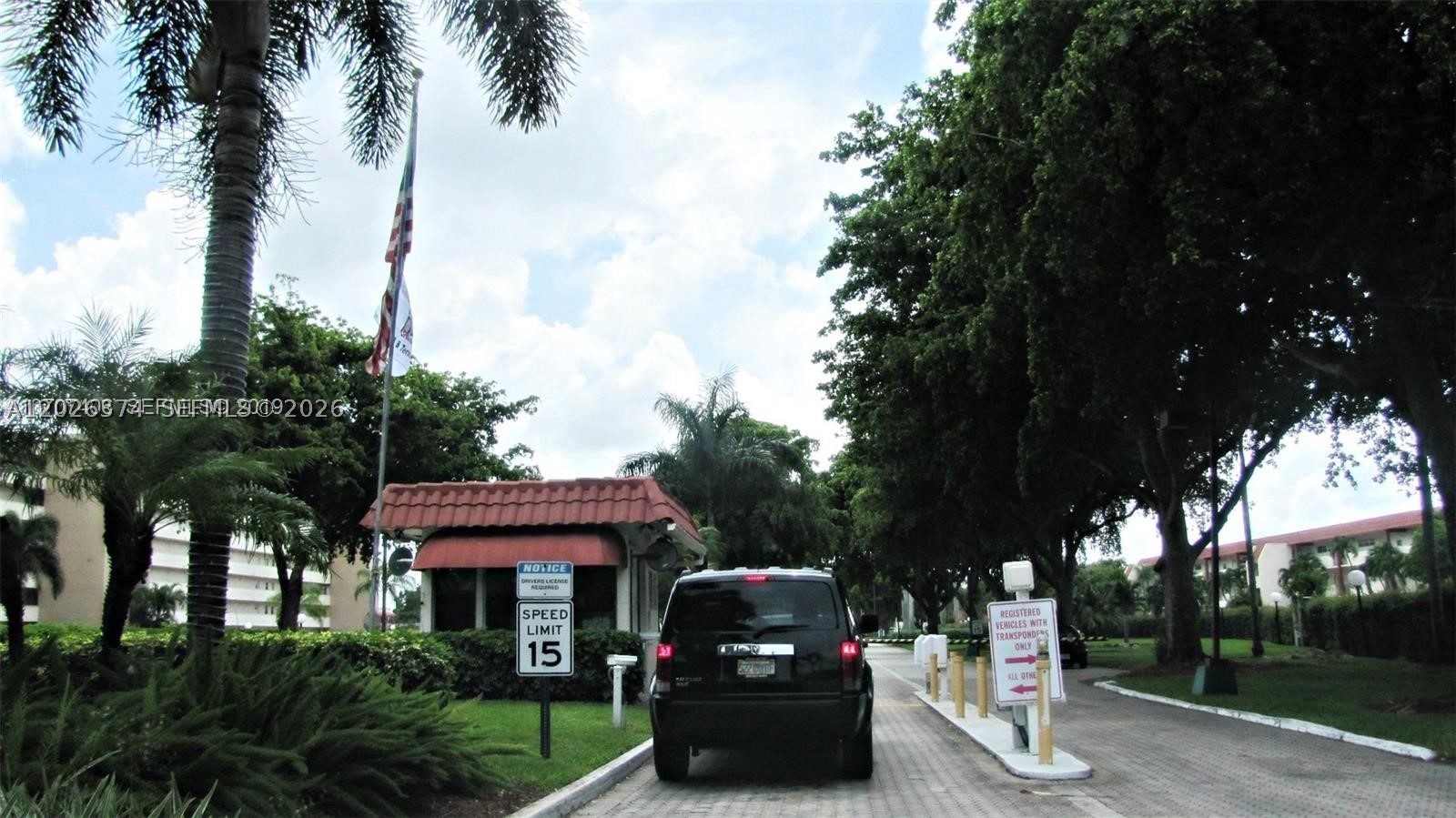 Pembroke Pines photo 2