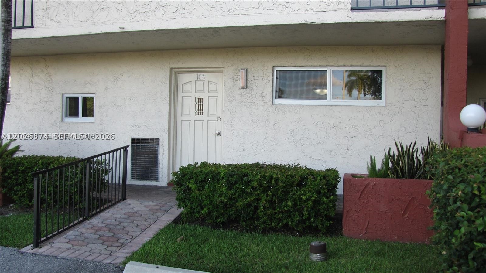 Pembroke Pines photo 3