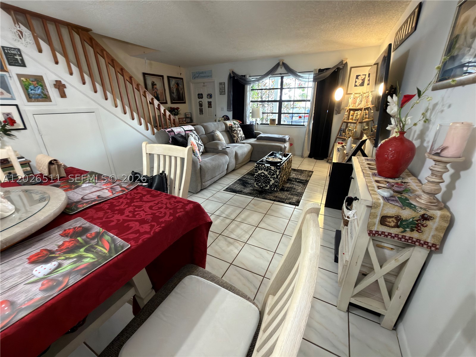 Pembroke Pines photo 1
