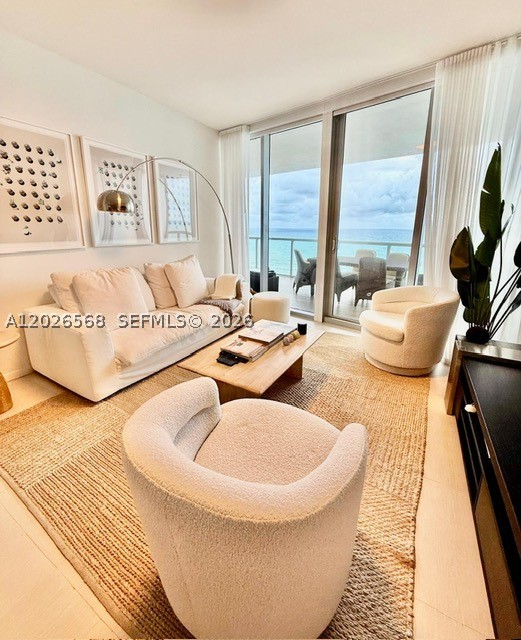 Sunny Isles Beach photo 1