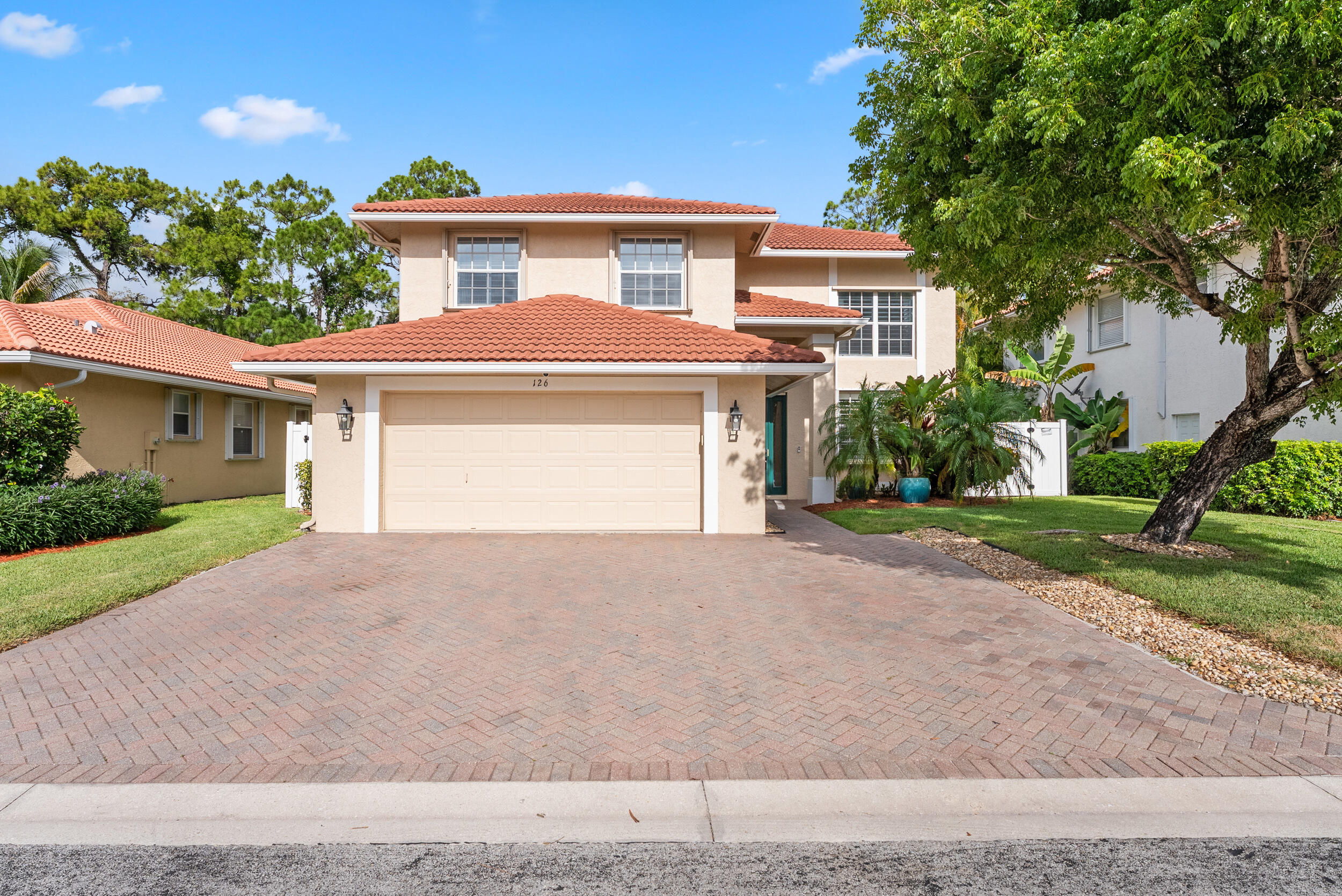 Palm Beach Gardens photo 1