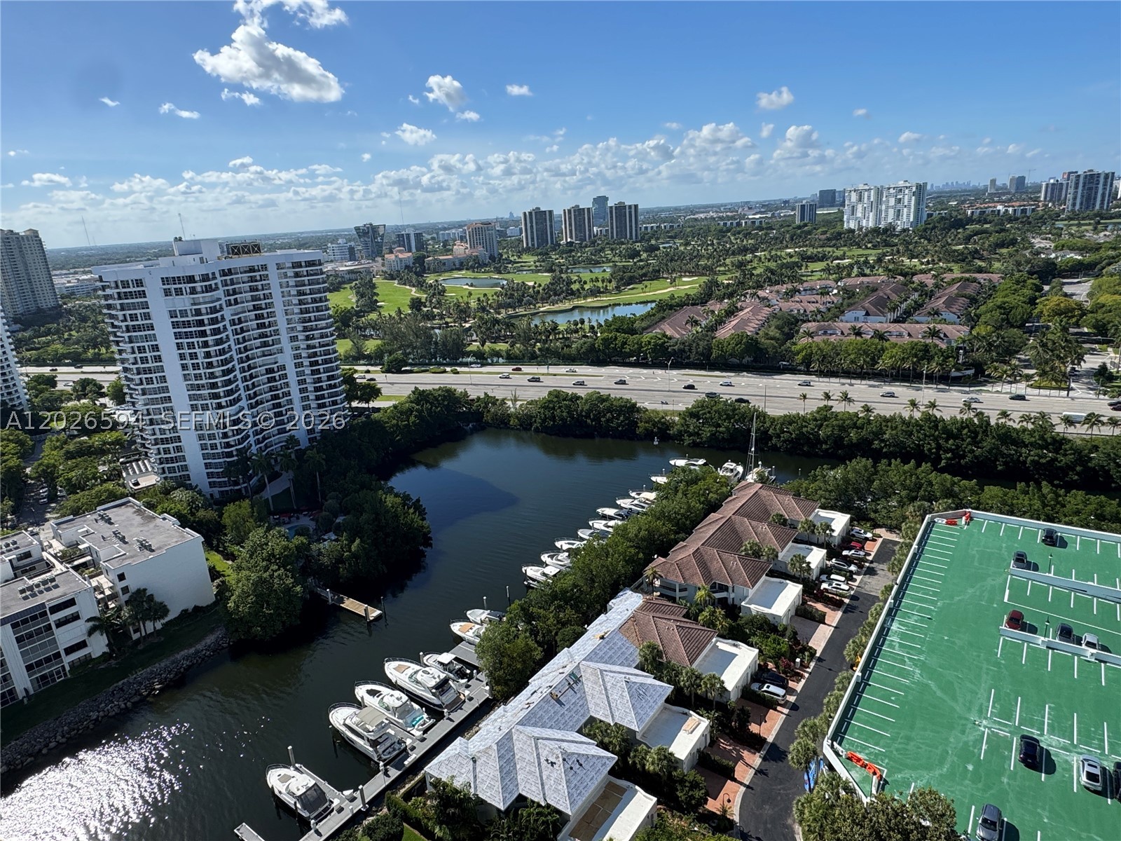 Aventura photo 2