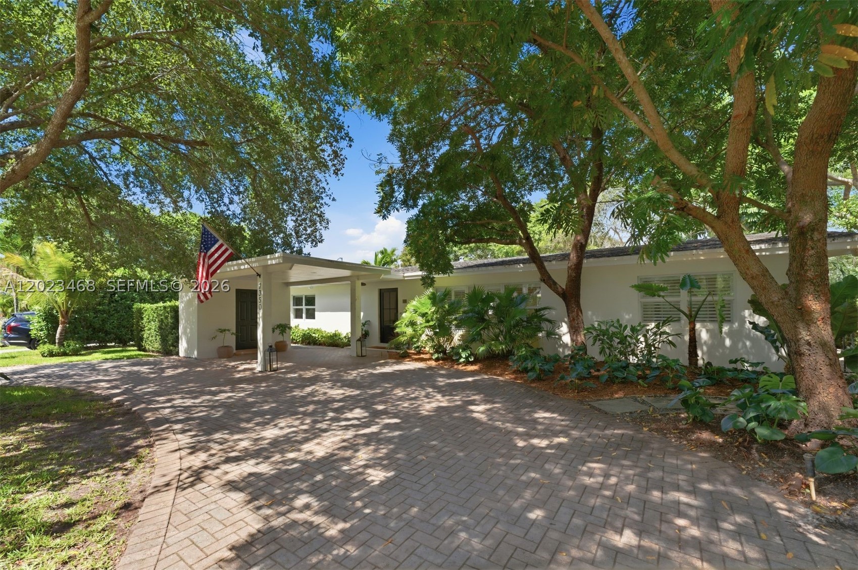 South Miami photo 1